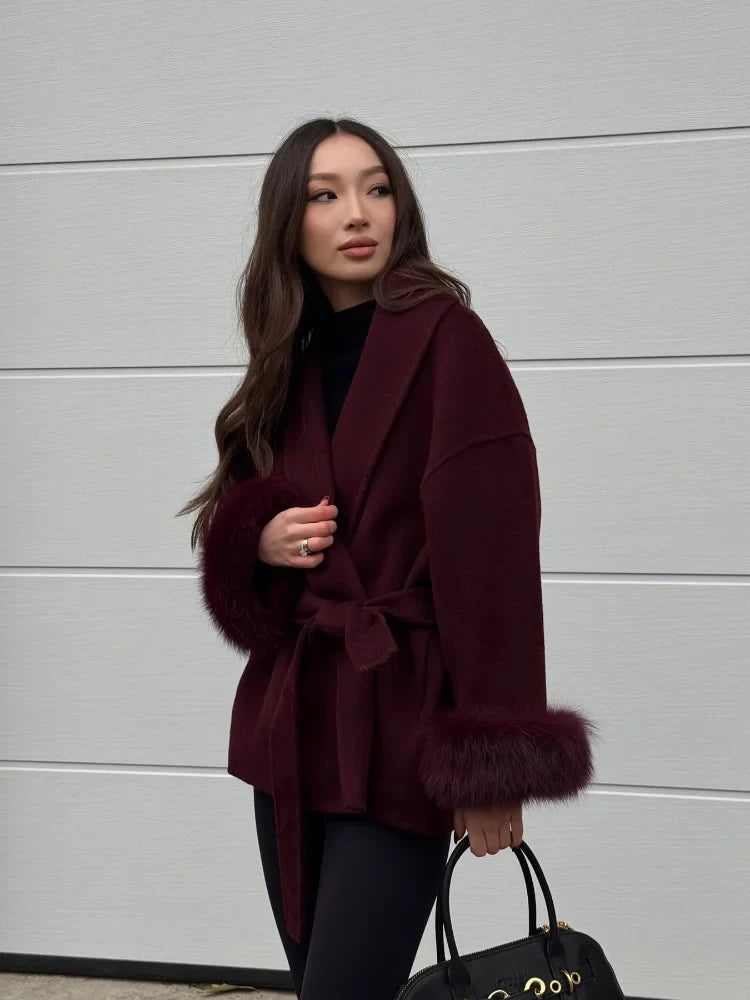 Eve - Elegant coat with faux fur detail