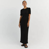 Disa - Flattering knitted fall dress