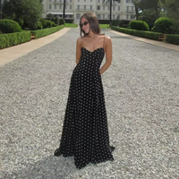 Rosalie - Flattering polkadot dress