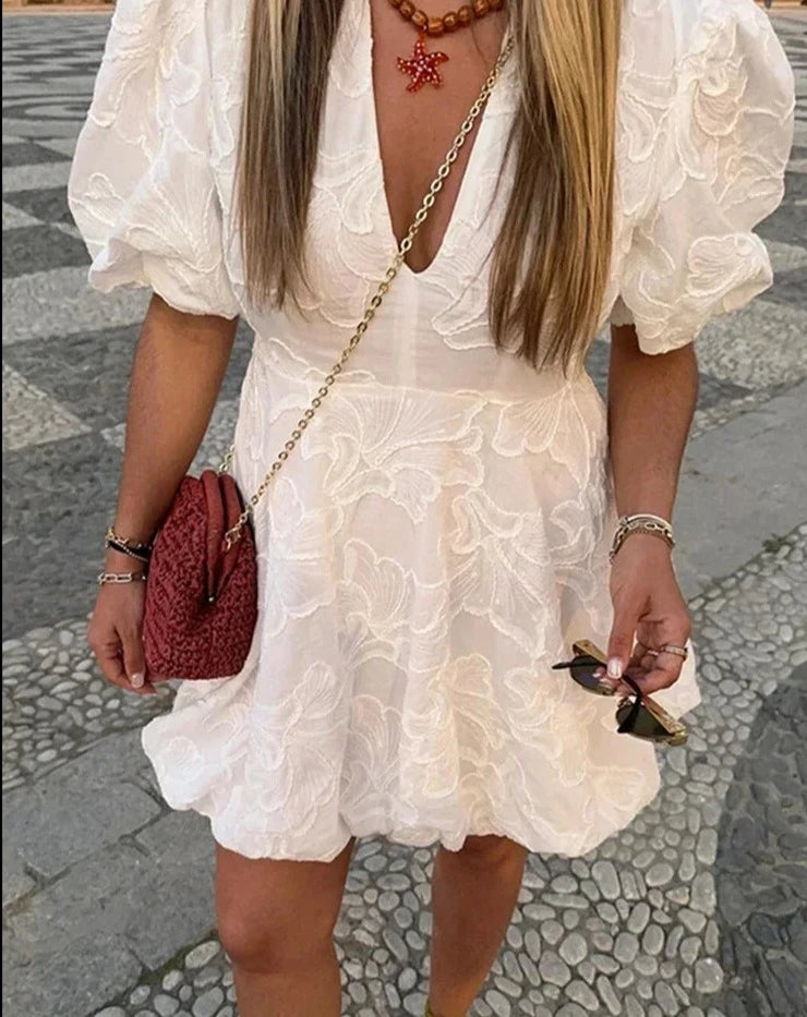 Ellie - Elegant mini dress with puff sleeve