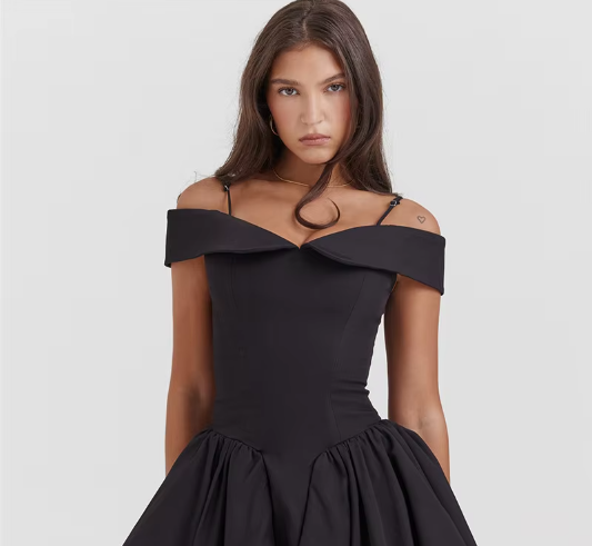 Karli - Flattering dropped shoulder party dress