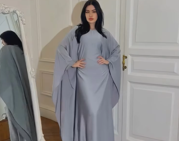 Zeyna - Satin silk dress with cape sleeves