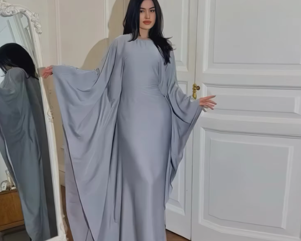 Zeyna - Satin silk dress with cape sleeves