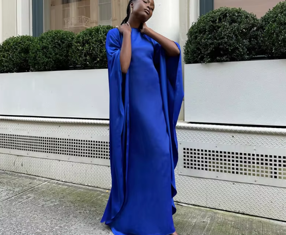 Zeyna - Satin silk dress with cape sleeves