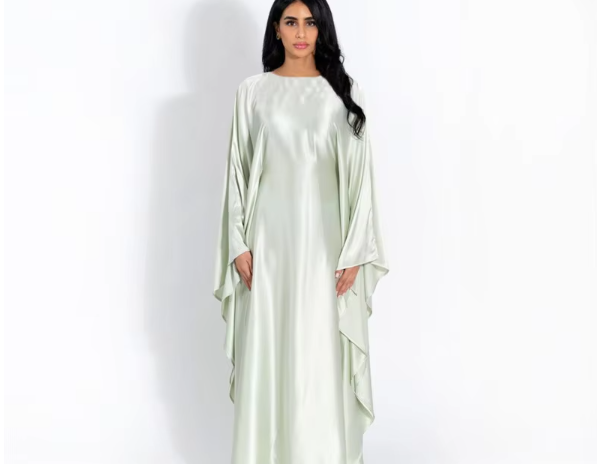 Zeyna - Satin silk dress with cape sleeves