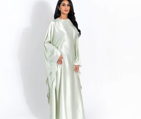 Zeyna - Satin silk dress with cape sleeves