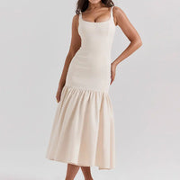 Safira - Flattering dress with ruffled hem