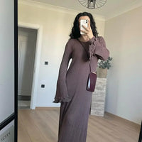 Mimi - Elegant open back dress