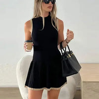 Lottie - Timeless little black dress