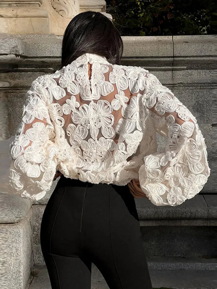 Leona - Elegant blouse with lantern sleeve